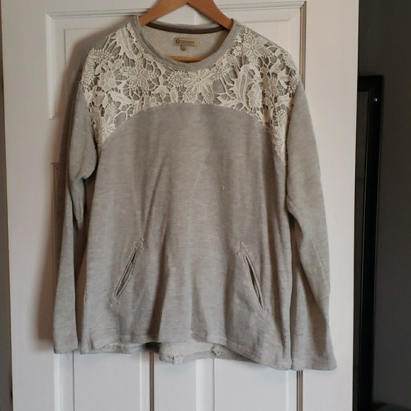 Sweater - Picture 1 of 4